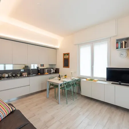 Cozy Flat In - Happy