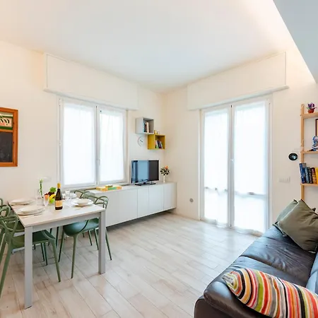 Cozy Flat In - Happy