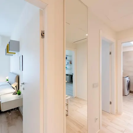 Διαμέρισμα Cozy Flat In - Happy