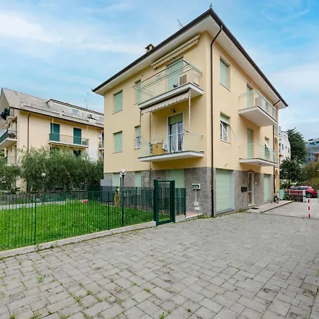 Cozy Flat In - Happy Σέστρι Λεβάντε