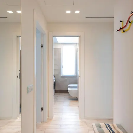 公寓 Cozy With Private Parking In - Happy