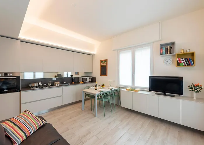 Cozy Flat In - Happy