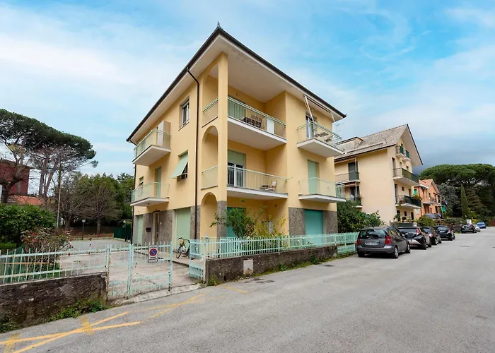 Cozy Flat In - Happy * 东塞斯特里